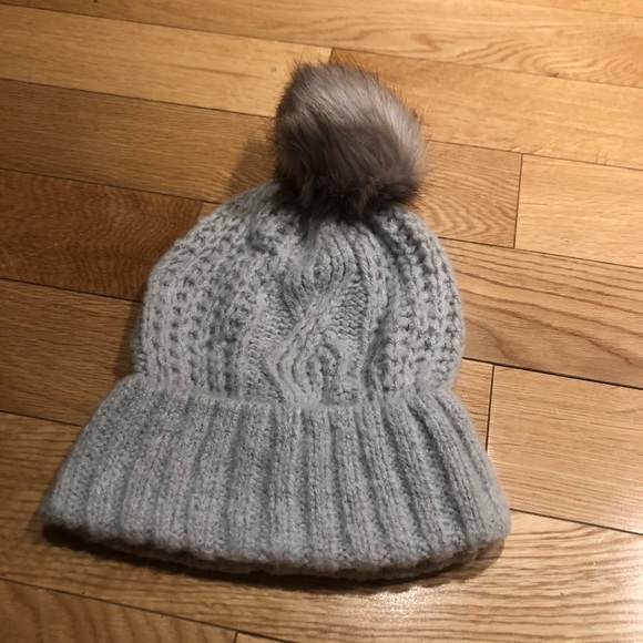 American Eagle winter hats - Picture 4 of 6